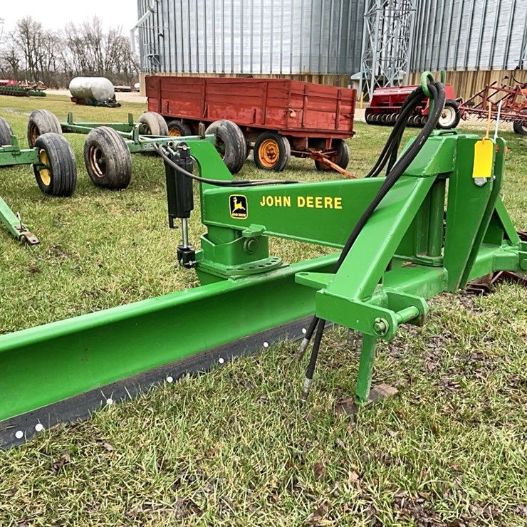 JOHN DEERE 155
