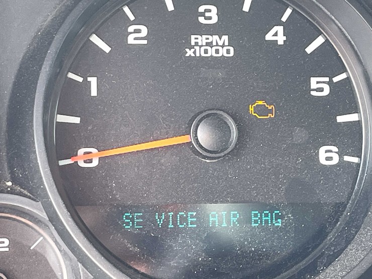 #1429-•-2008-white-chevy-silverado-(has-wi-title)-(of)-image-55