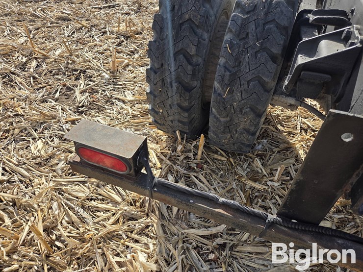 1992-ford-f700-image-16