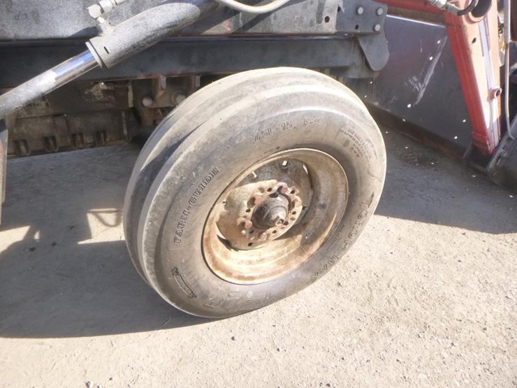 massey-ferguson-265-image-28