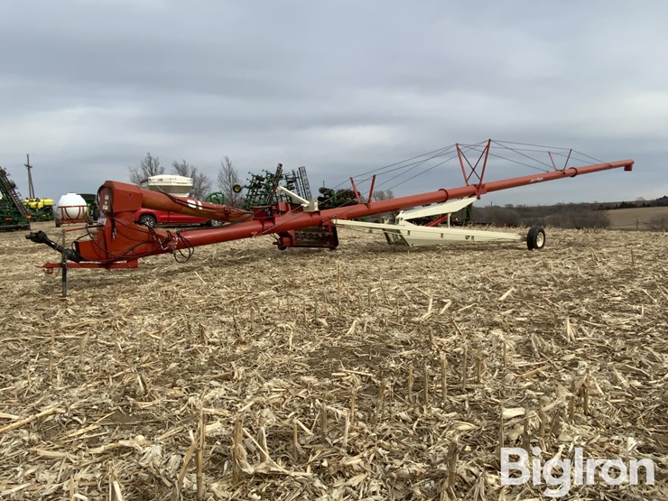 buhler-farm-king-y1385-image-1