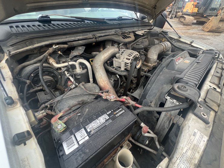 ford-f350-xlt-image-36