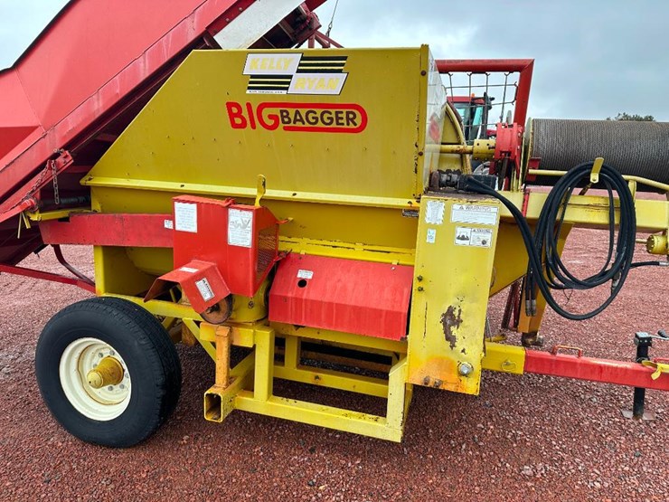 kelly-ryan-2w08-image-11