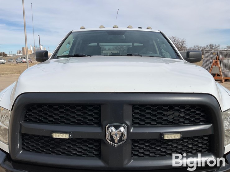 2017-dodge-2500-image-16