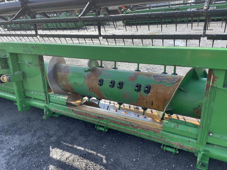 2011-john-deere-635f-image-11