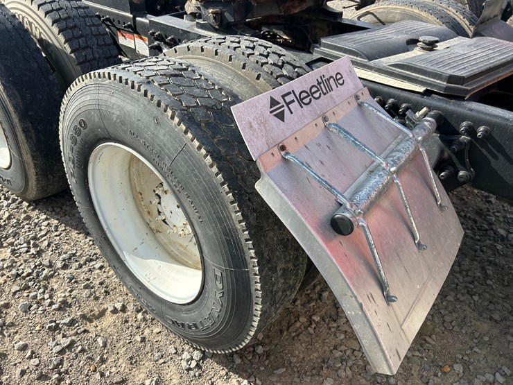 #36890-•-2006-freightliner-columbia-daycab-1fujf0cv16lv57509-inv#-36890-image-11