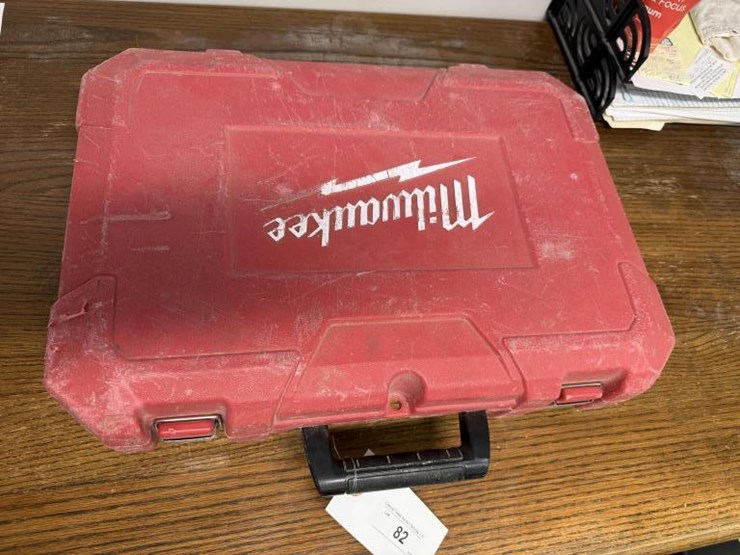 #82-•-milwaukee-m18-6-ton-knockout-tool-image-1