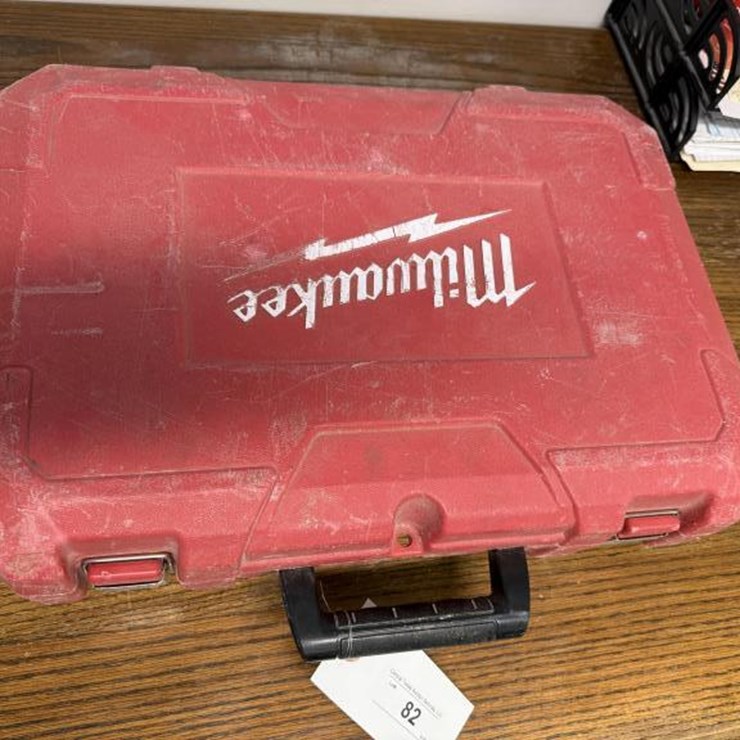 #82 • Milwaukee M18 6-Ton Knockout Tool