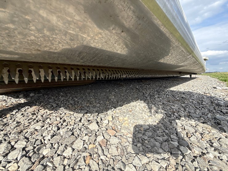 #25671-•-2001-shelbourne-72-24’-header-1857210-inv#-25671-image-26