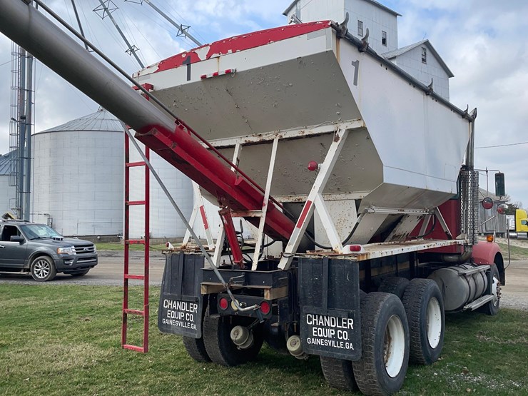 tag-#145,-1995-kenworth-tandem-tender-truck-image-13