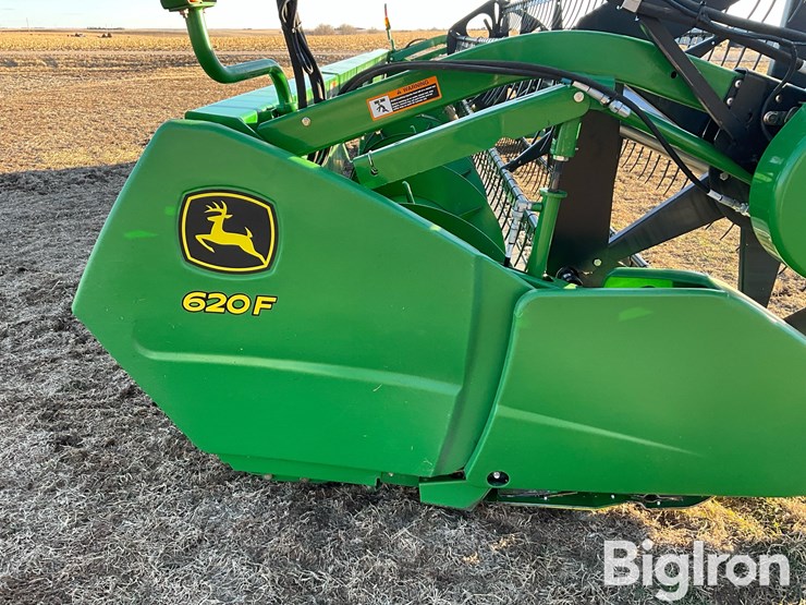 2011-john-deere-620f-image-17