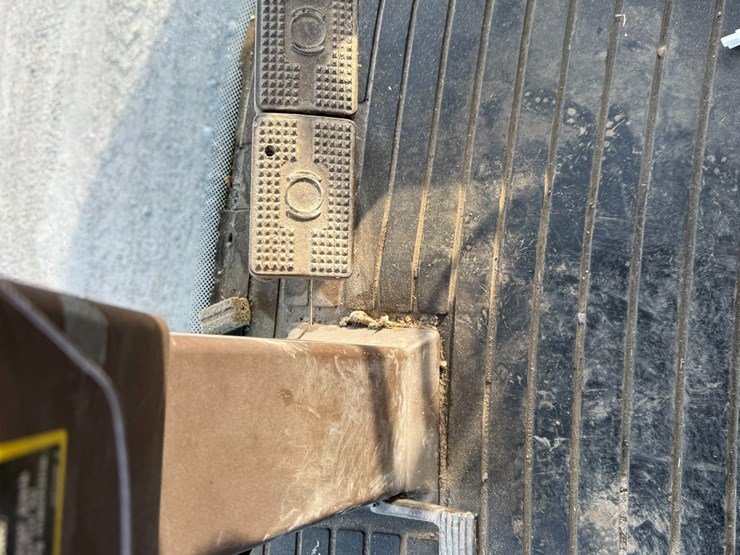 2009-john-deere-9870-sts-image-130