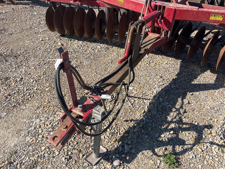 case-ih-3800-image-6