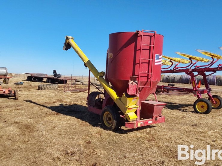 new-holland-351-image-6