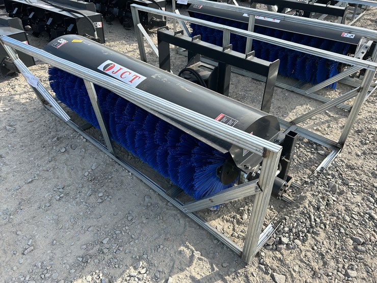 #2024-•-unused-jct-84"-angle-broom-inv#-40725-image-6