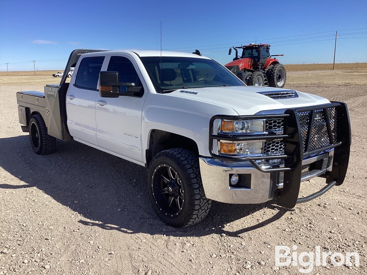 2019-chevrolet-silverado-2500-image-3