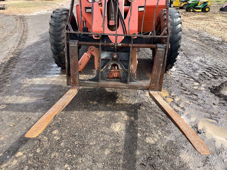 lull-844c-42-image-9