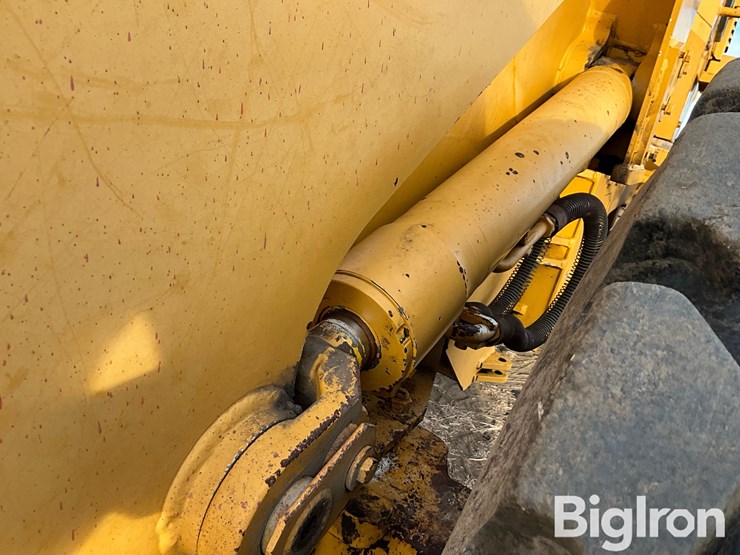 1992-deere-444e-image-13