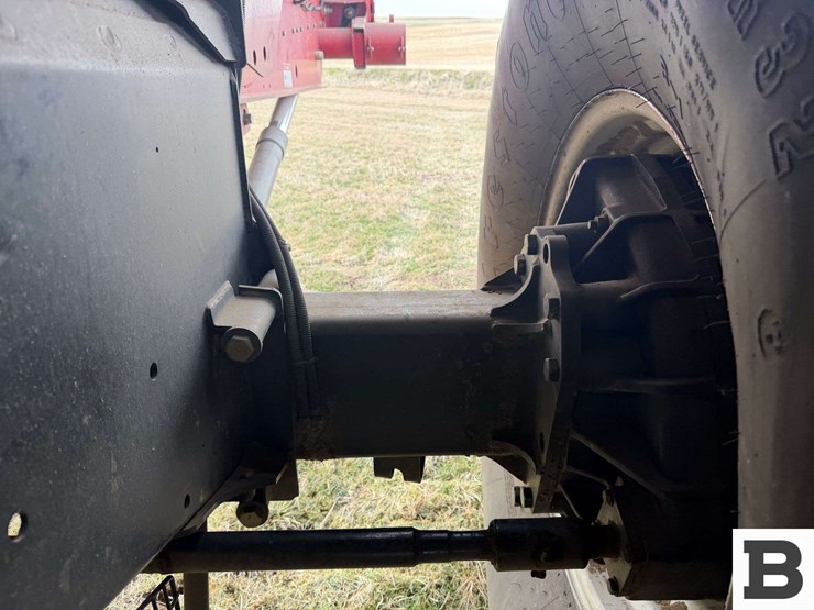 2008-case-ih-7010-image-73