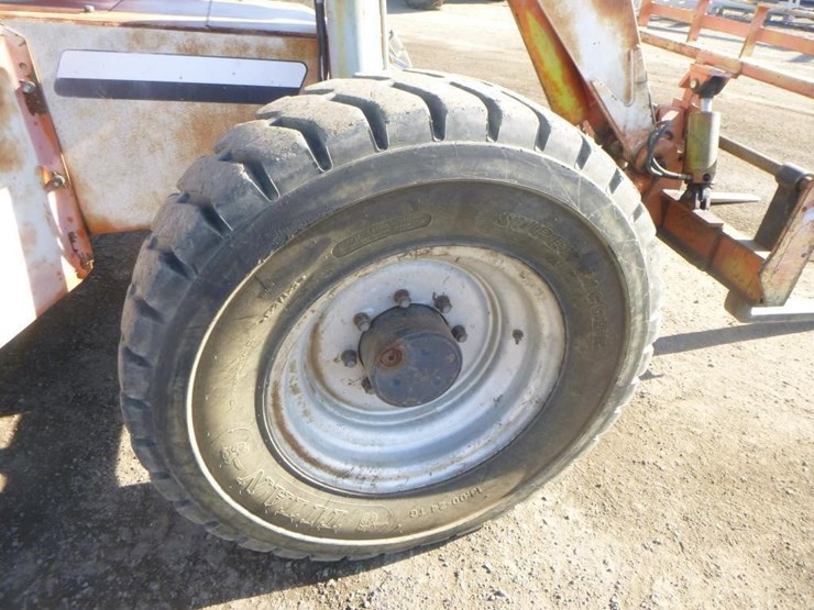 sky-trak-6036-image-38