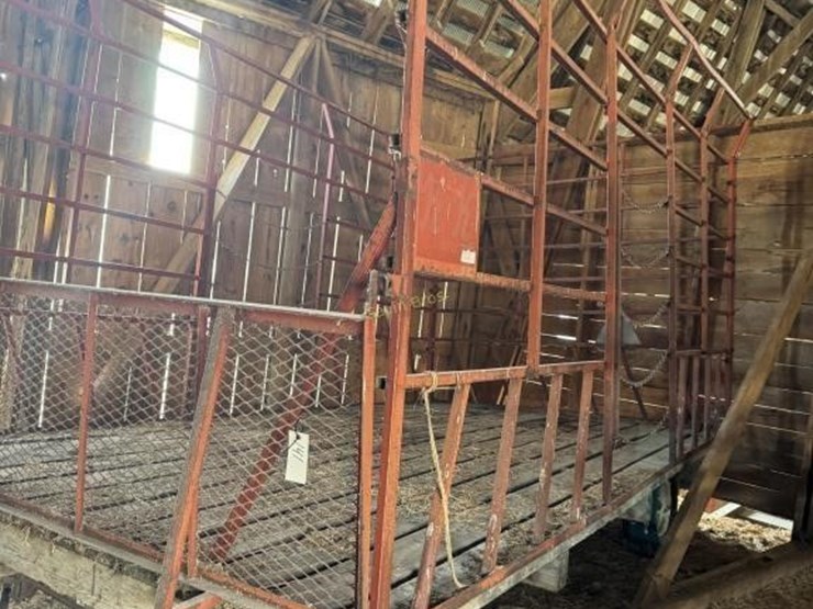k&k-16'-bale-rack-&-gear-image-3