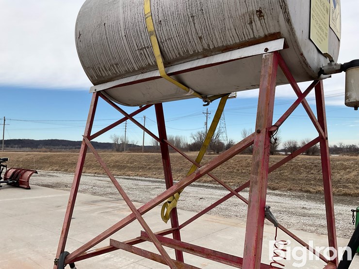 free-standing-300-gal-diesel-tank-image-16