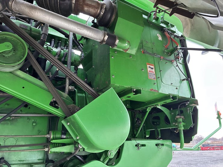 2014-john-deere-s660-image-52