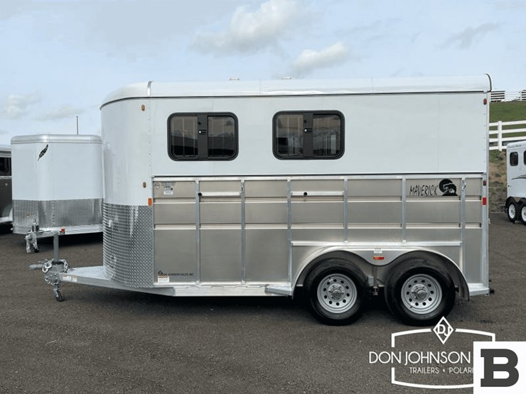 2023-c&b-mavlite-2h-7k-2-h-horse-trailer-image-5