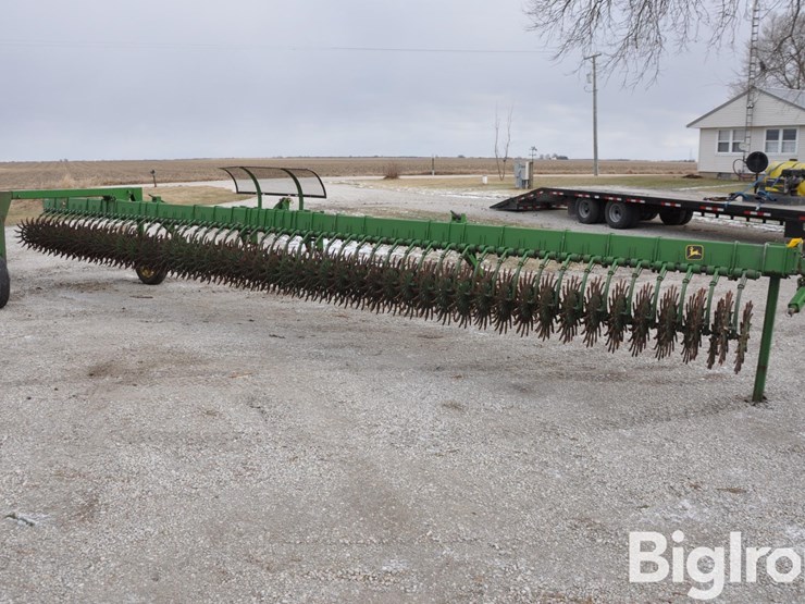 john-deere-400-image-3