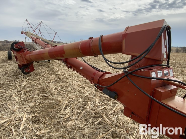 buhler-farm-king-y1385-image-18