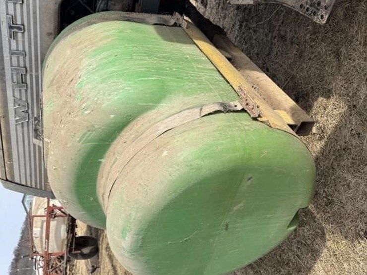 white-2-105-image-15