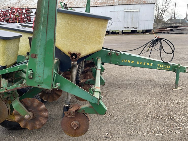 john-deere-7000-image-3