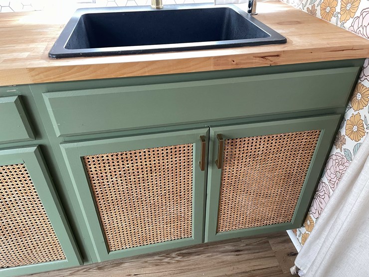 #1435-•-1978-airstream-land-yacht-31'---fully-remodeled,-road-ready-(has-wi-title)-(of)-image-65