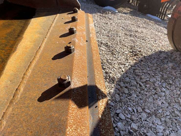 #6082-•-strickland-36"-smooth-edge-bucket-image-6