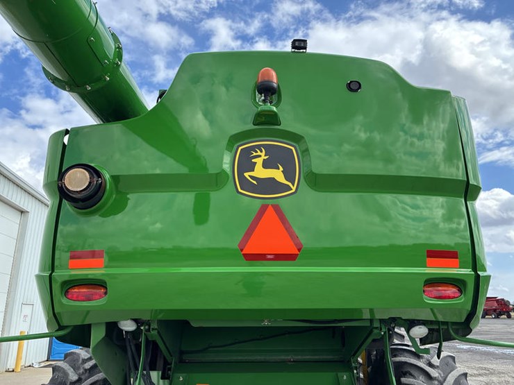 2013-john-deere-s680-image-17
