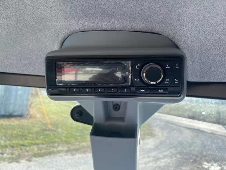 2023-new-holland-powerstar-110-image-29