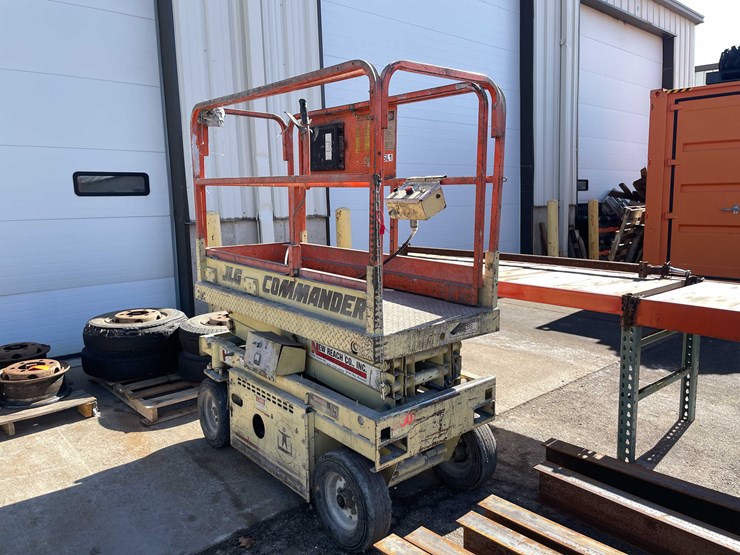 #1446-•-jlg-cm-1432-(o4)-image-3