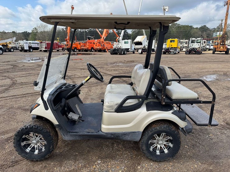 2012-yamaha-ydrax2-gas-powered-4-seat-golf-cart-image-8