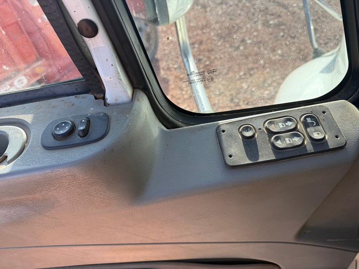 2012-international-prostar-image-31