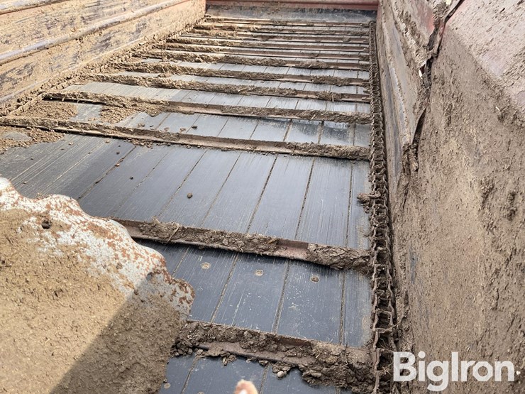 new-holland-791-image-19