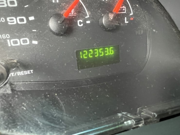 2008-ford-e350-image-25