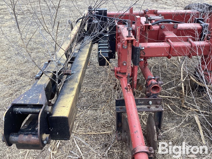 shop-built/case-12r30-strip-till-bar-image-16