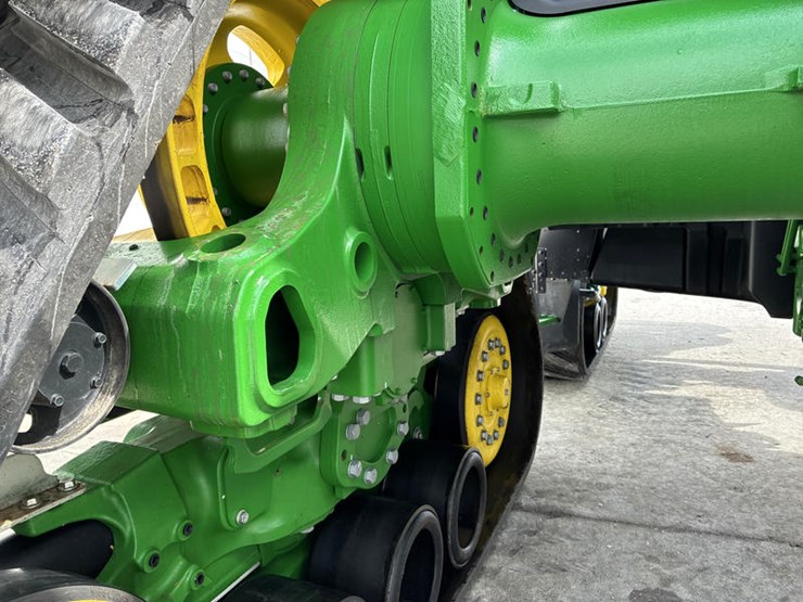 2024-john-deere-8rx-410-image-70