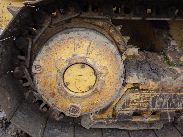 2004-caterpillar-d4g-xl-image-21