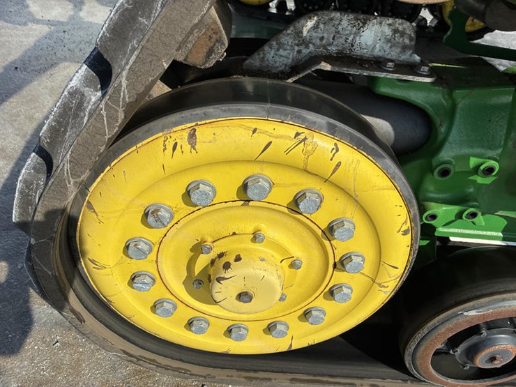2023-john-deere-8rx-370-image-55