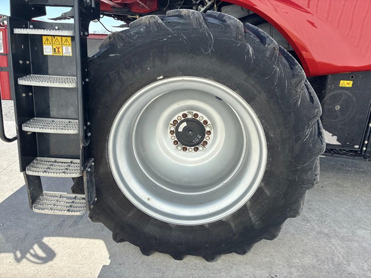 2012-case-ih-8230-image-43