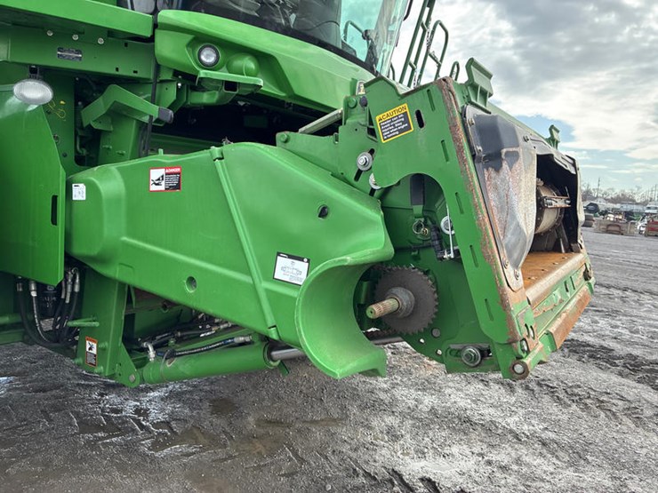2014-john-deere-s680-image-24