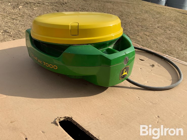 2023-john-deere-7000-image-5