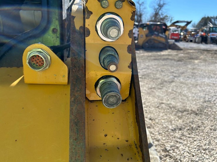 caterpillar-259d-image-11