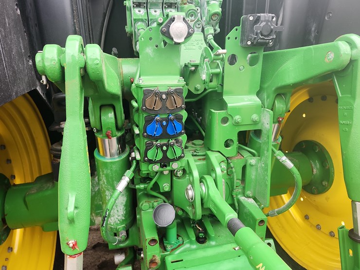 2023-john-deere-6r-145-image-9